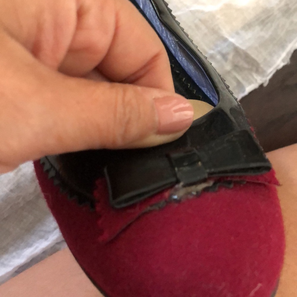 Beautiful Raspberry Red And Black Marc Jacobs Fla… - image 7